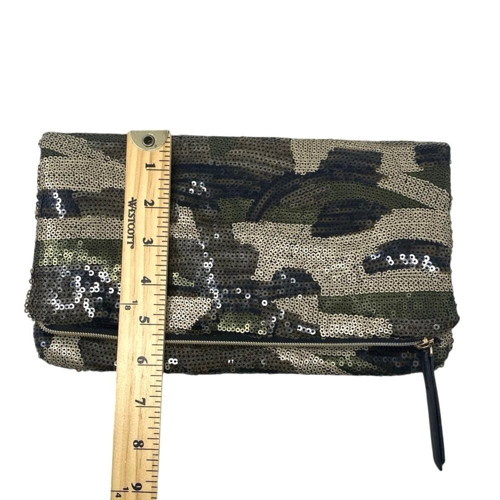 NWOT Stella & Dot margeaux sequin camo fold over clutch - Picture 7 of 8